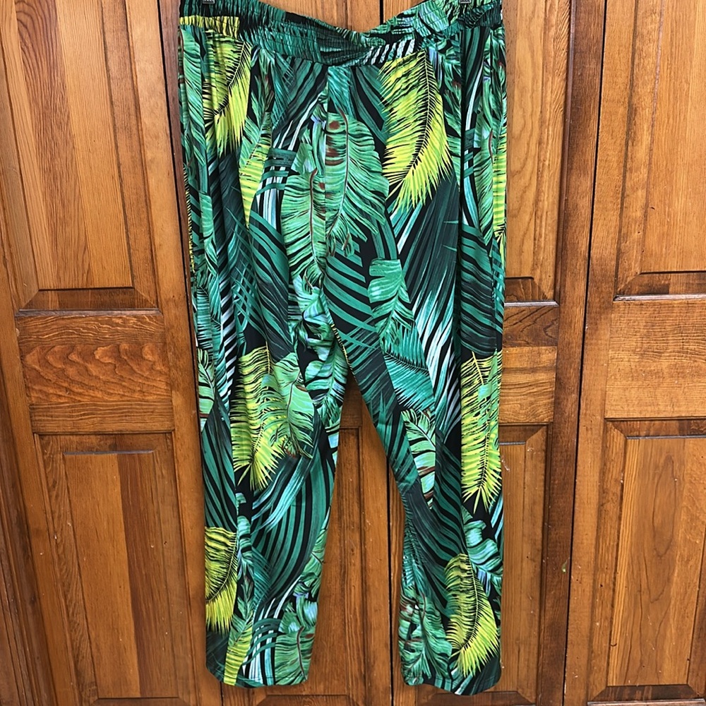 Nygard Printed Elastic Waist Palazzo Pants
Green Yellow Colorway Preowned S XL - Picture 8 of 11